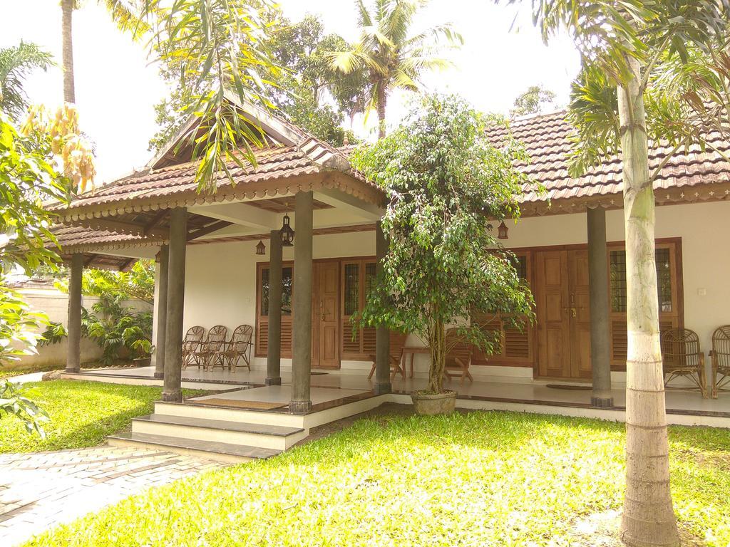 Green Court Cottage Thekkady Exterior foto